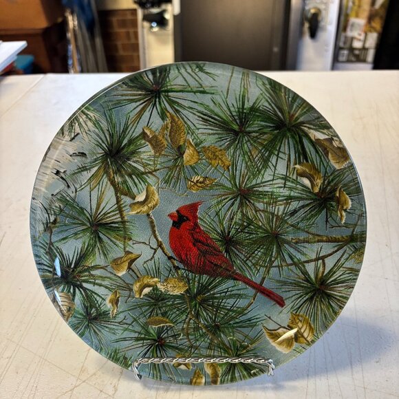 CHRISTMAS CARDINAL DECORATIVE GLASS PLATE WITH STAND - Picture 1 of 2